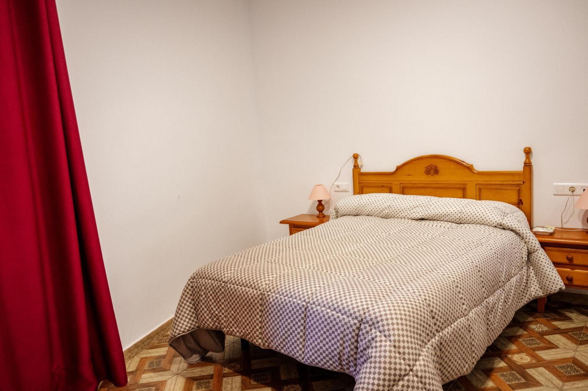 Appartement Rollo Campillo à Trujillo Extérieur photo