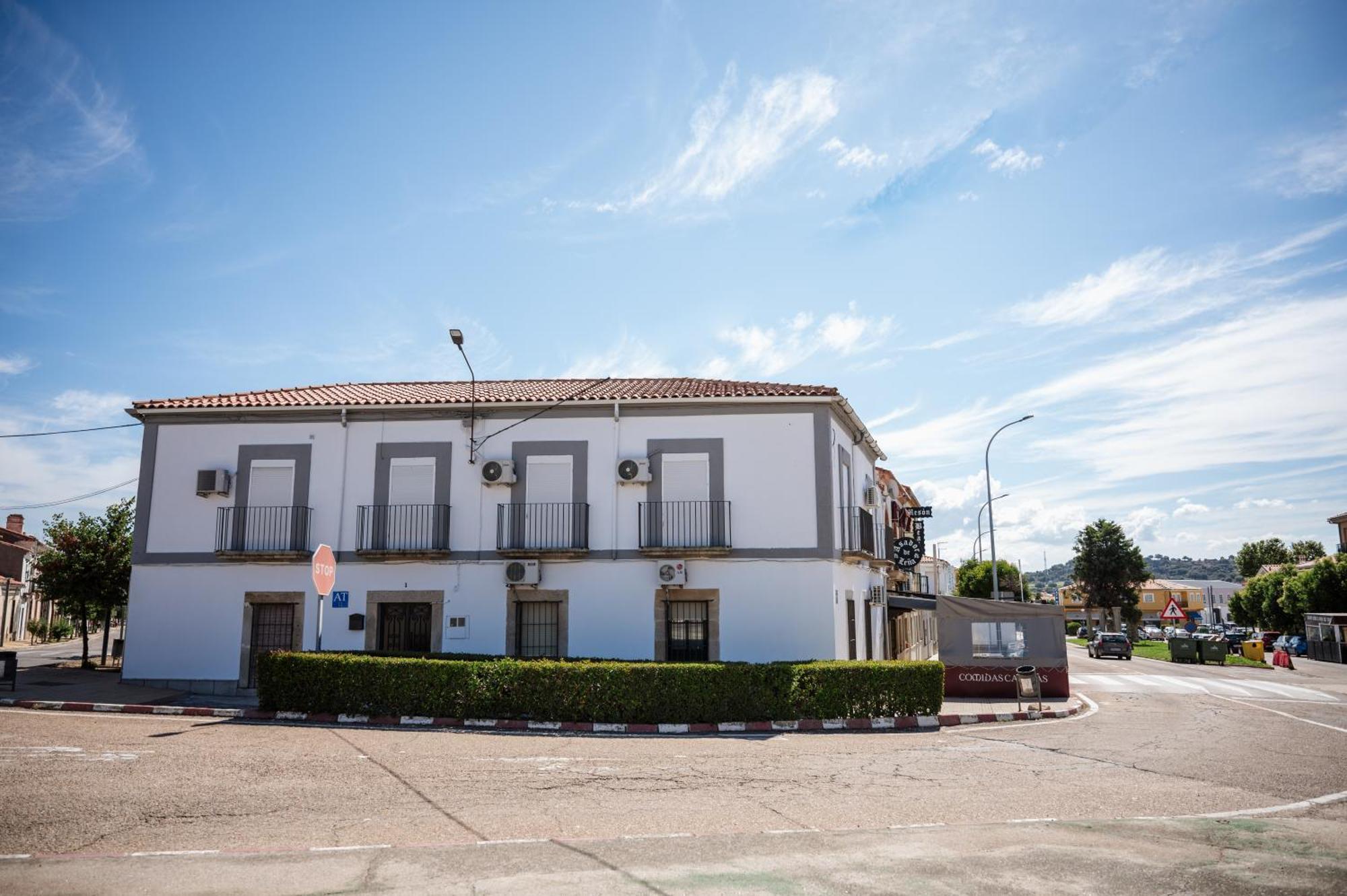 Appartement Rollo Campillo à Trujillo Extérieur photo